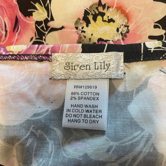 Siren Lily Bustier-Style Top - Picture 5 of 5